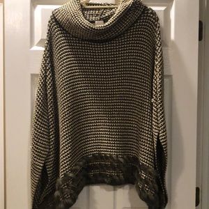 Chico’s Cawl neck pullover shawl